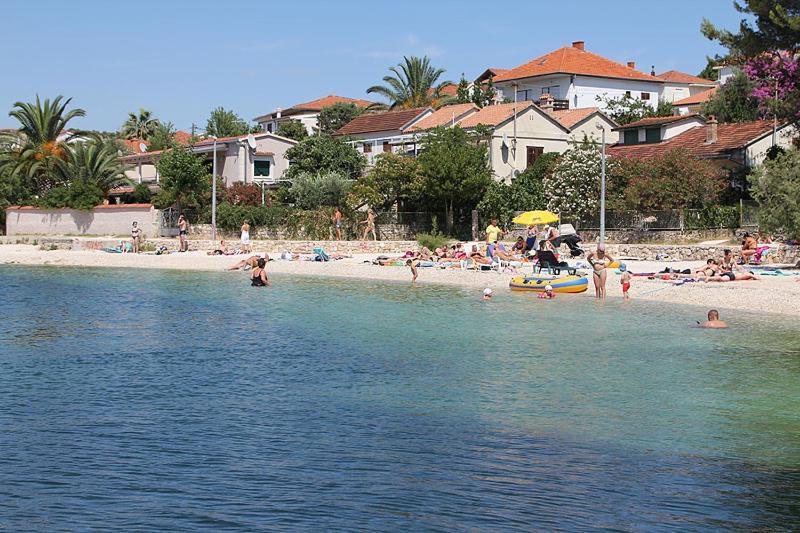 Dalmatia Apartments Ciovo Trogir Bagian luar foto